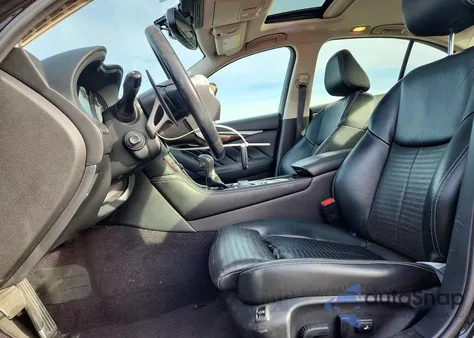 2015 Infiniti Q50 Hybrid Premium z USA, uszkodzony, nr VIN JN1AV7AR8FM850765